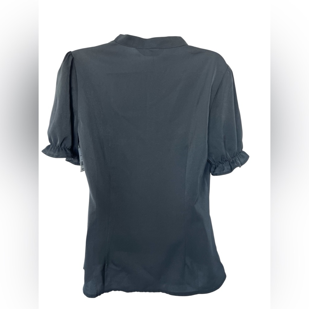 🆕 🖤 NWT ALLEGRA K Bow Tie Neck Ruffle Blouse | Charcoal Gray | Women’s Small - Picture 7 of 11